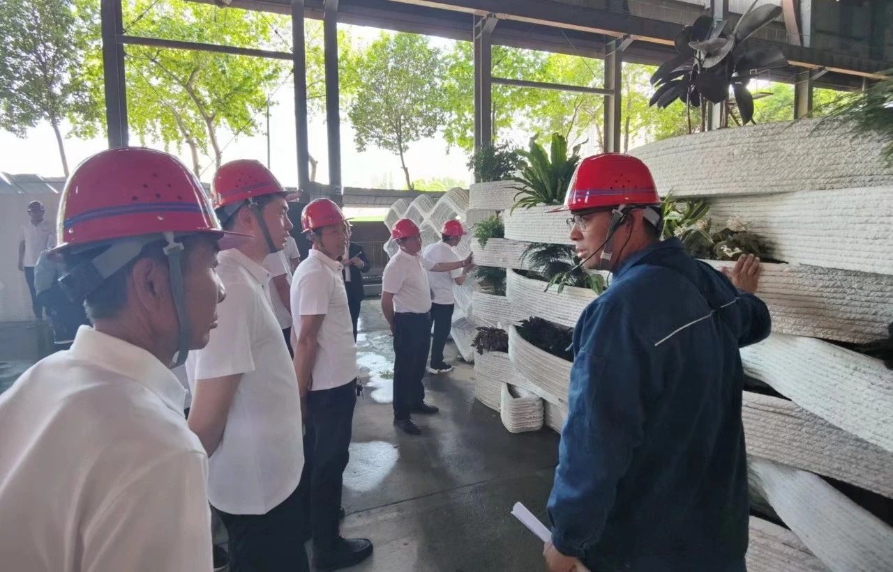 覽盛景心曠神怡 訪舊地震撼人心 覽盛景心曠神怡 訪舊地震撼人心