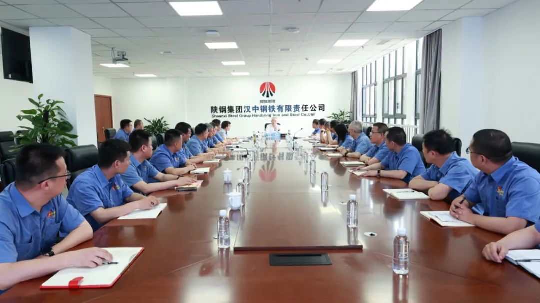 楊海峰深入漢鋼公司包聯黨支部講授主題教育專題黨課 楊海峰深入漢鋼公司包聯黨支部講授主題教育專題黨課