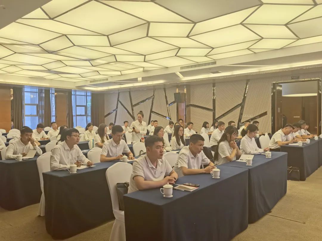 以學促干強本領,凝心聚力促提升 以學促干強本領,凝心聚力促提升