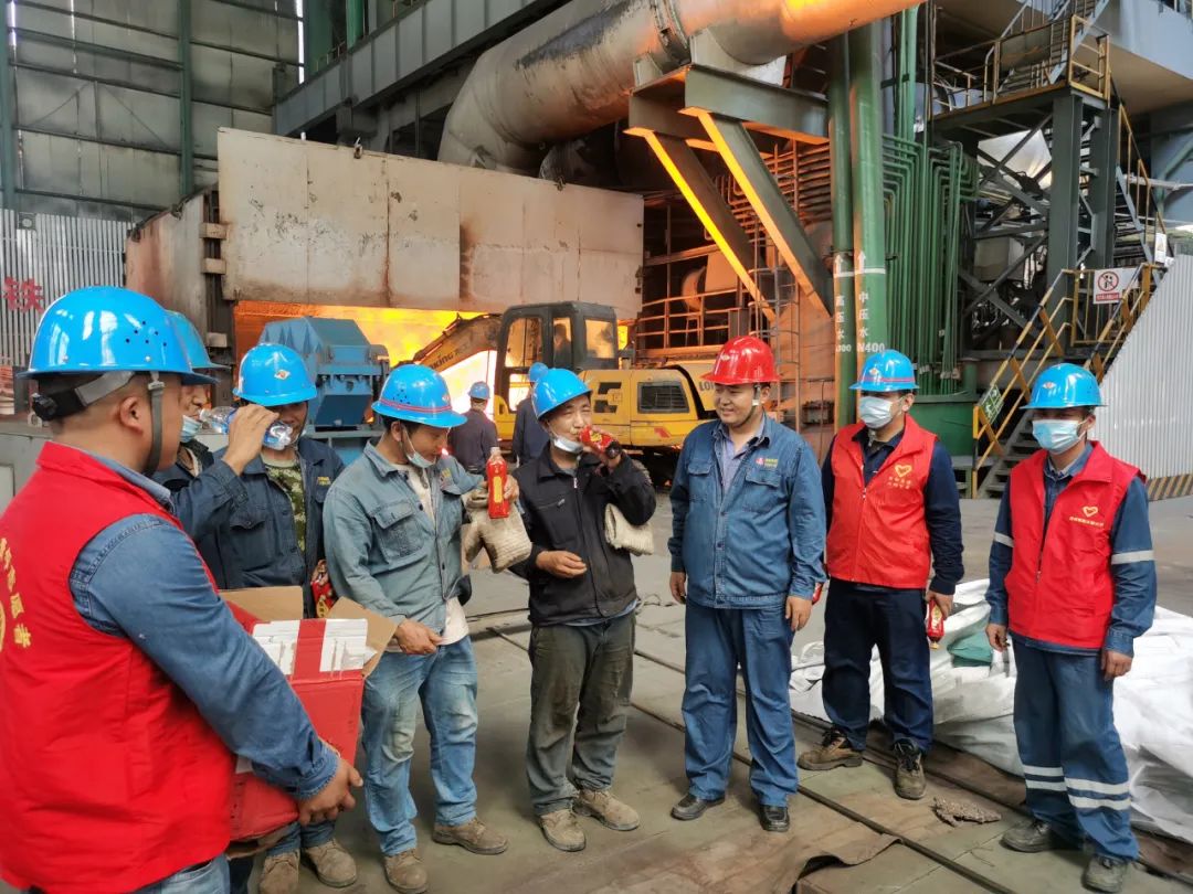 同向發(fā)力、同題共答、同學(xué)共研! 把學(xué)習(xí)黨的創(chuàng)新理論與生產(chǎn)實(shí)踐深度融合 同向發(fā)力、同題共答、同學(xué)共研! 把學(xué)習(xí)黨的創(chuàng)新理論與生產(chǎn)實(shí)踐深度融合