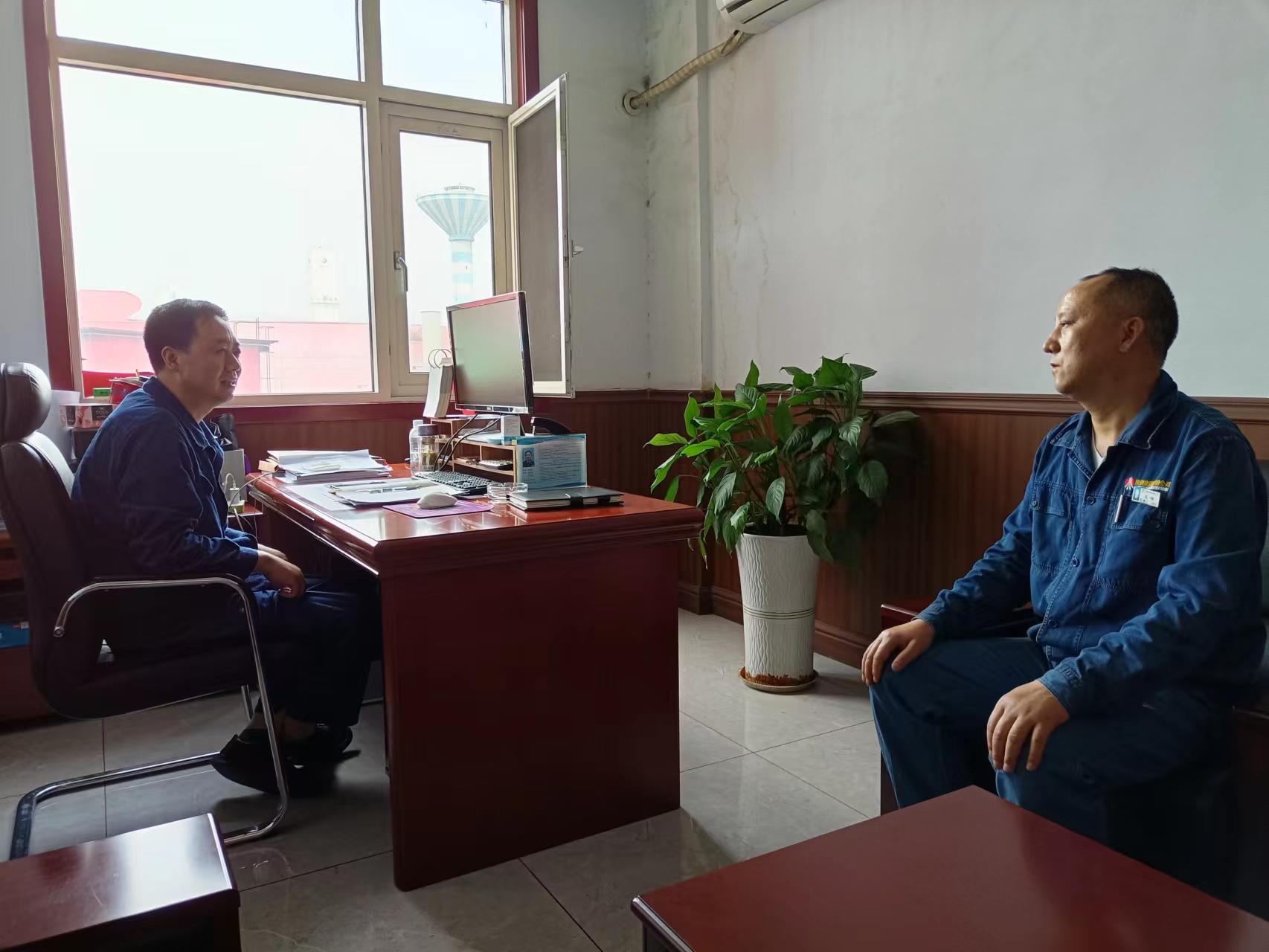 監(jiān)督在前敲警鐘 杜絕身邊“微腐敗” 監(jiān)督在前敲警鐘 杜絕身邊“微腐敗”