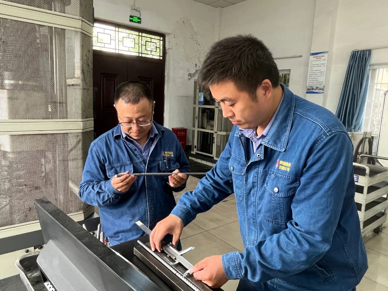 發揮“師帶徒”新作用 引領“傳幫帶”共成長 發揮“師帶徒”新作用 引領“傳幫帶”共成長