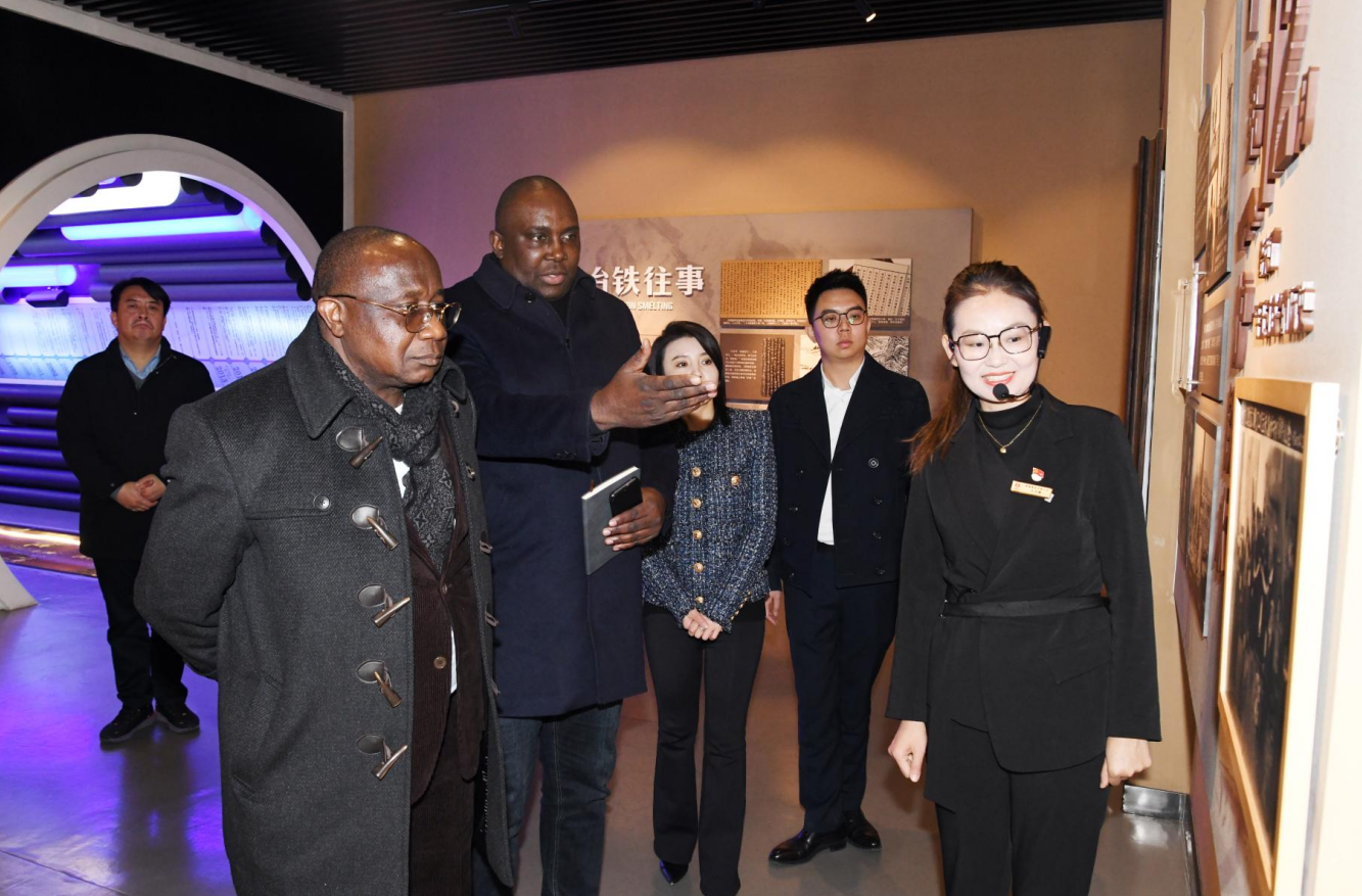 三個(gè)融入 讓景區(qū)“紅”起來 三個(gè)融入 讓景區(qū)“紅”起來