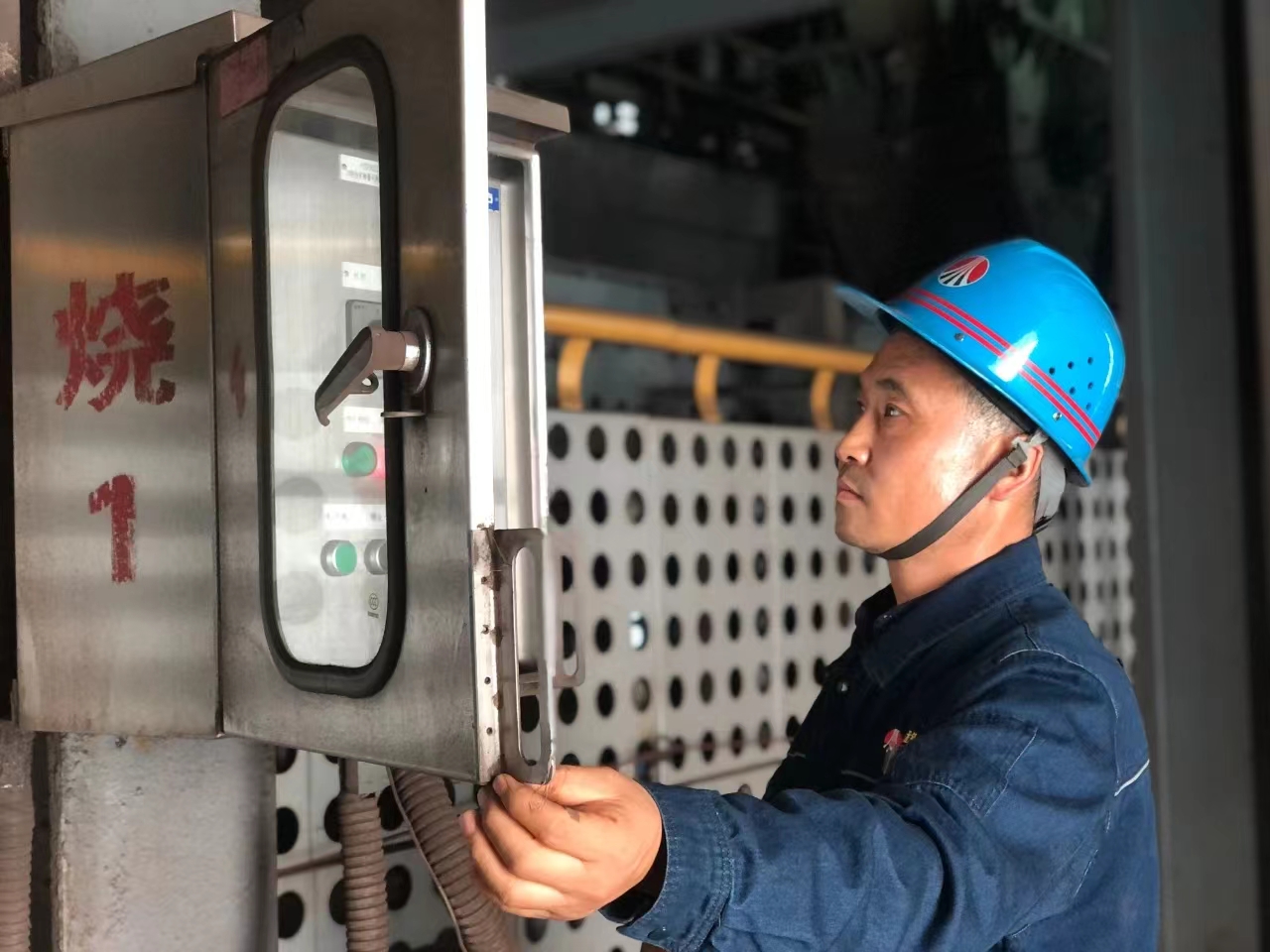 逆境脫貧 勤勞致富 ——記2023年度自強勵志“韓城道德模范”王亞軍 逆境脫貧 勤勞致富 ——記2023年度自強勵志“韓城道德模范”王亞軍