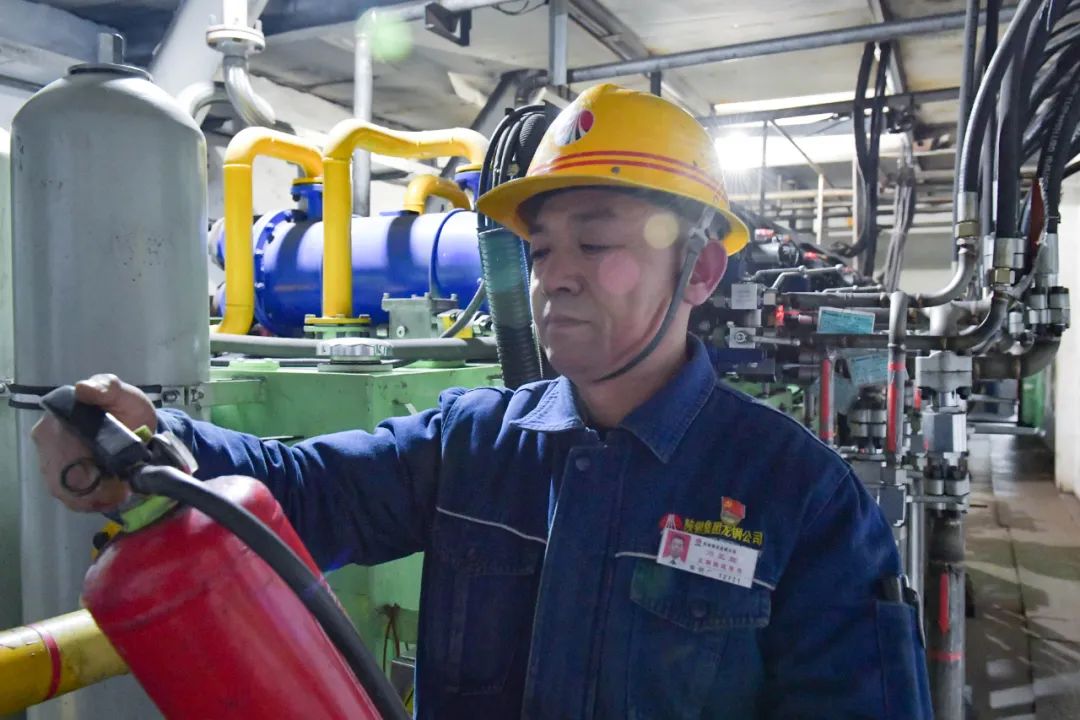 看！兩代人這樣守護“禹龍藍”