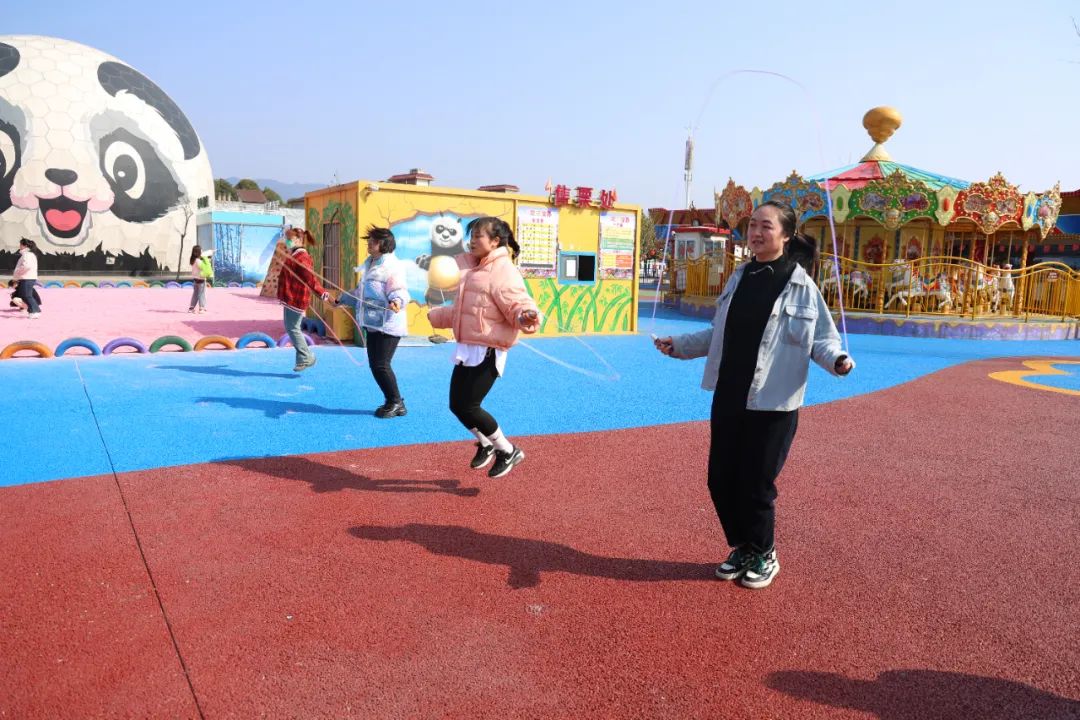 牢記囑托建新功 勇立潮頭展風(fēng)采 牢記囑托建新功 勇立潮頭展風(fēng)采