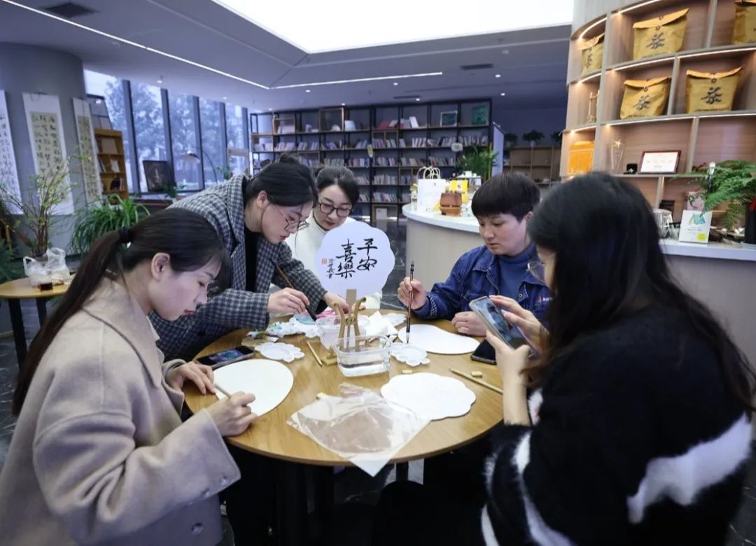 牢記囑托建新功 勇立潮頭展風(fēng)采 牢記囑托建新功 勇立潮頭展風(fēng)采