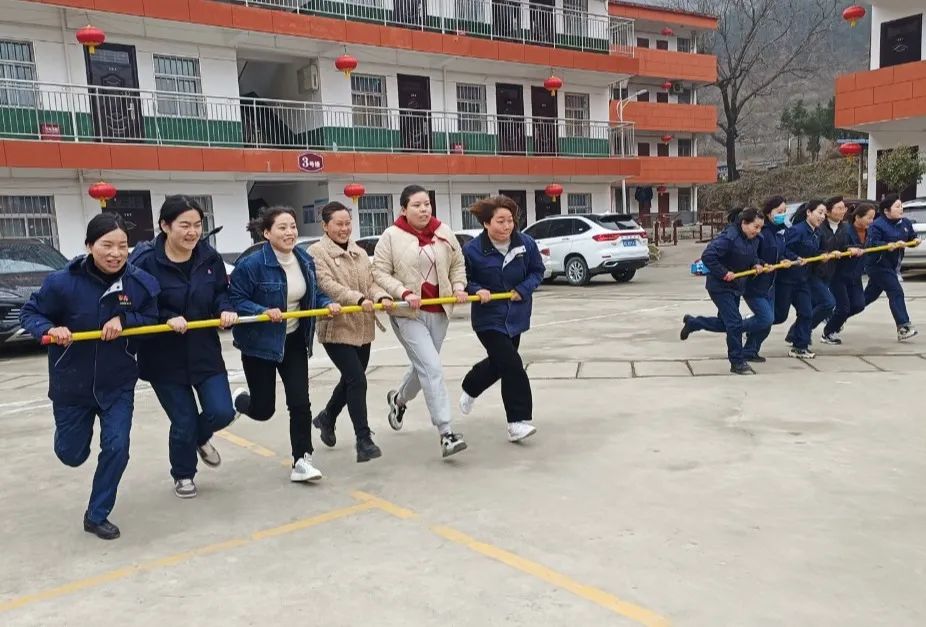 牢記囑托建新功 勇立潮頭展風(fēng)采 牢記囑托建新功 勇立潮頭展風(fēng)采