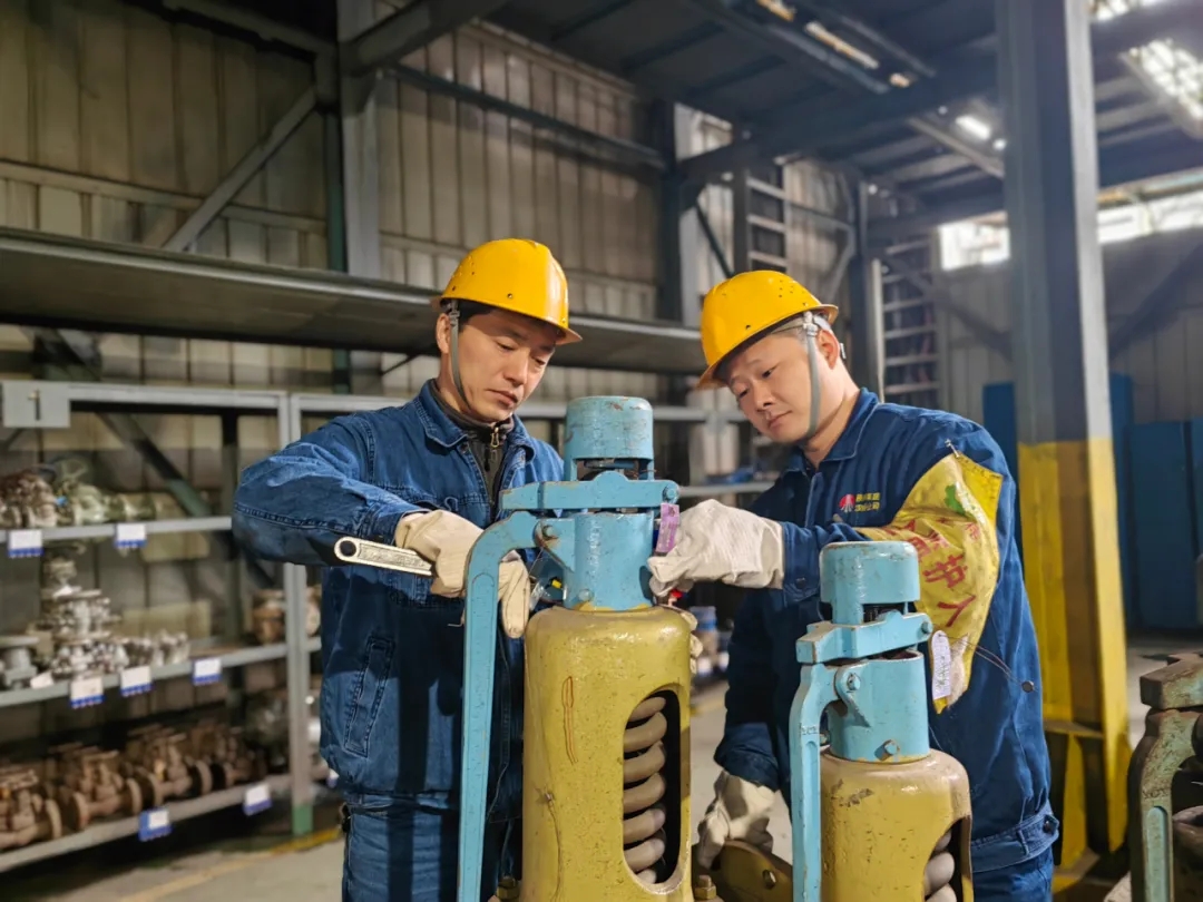 將“安全”置頂,奏響“安全生產(chǎn)”主旋律 將“安全”置頂,奏響“安全生產(chǎn)”主旋律