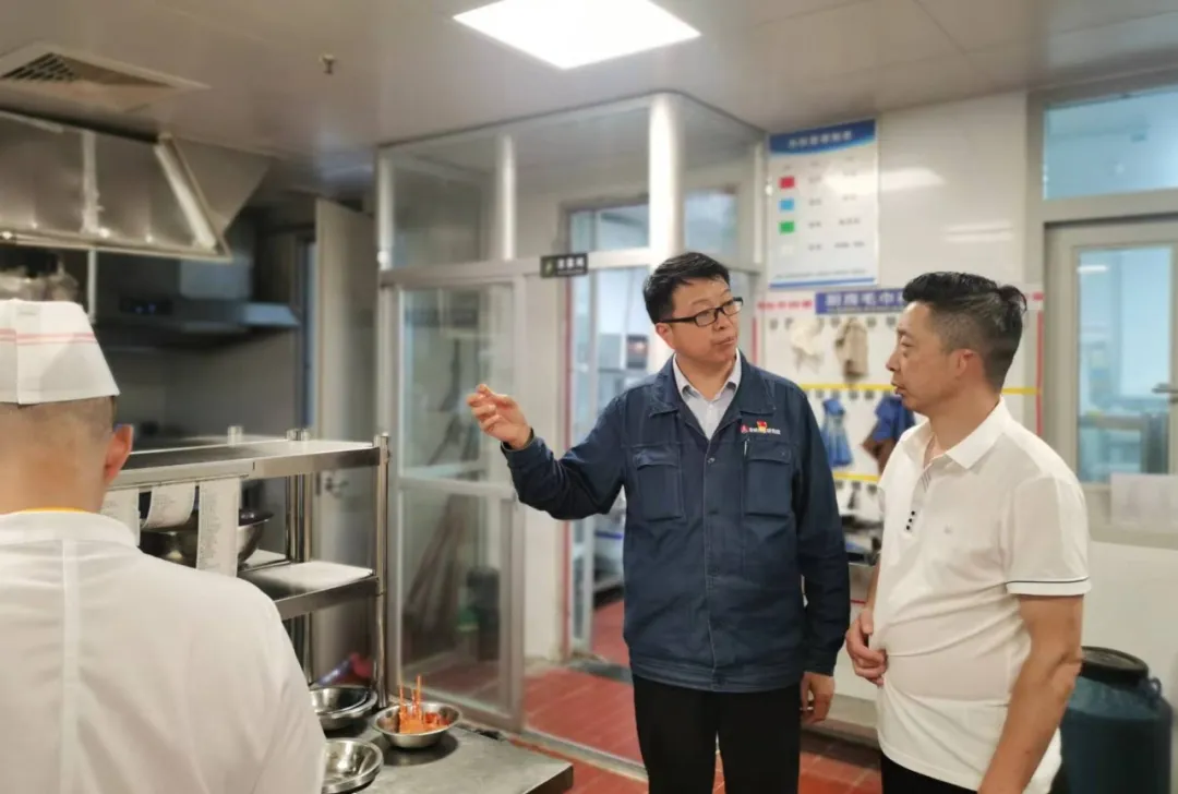 繃緊安全生產“弦” 安全意識入人心——創新研究院扎實開展“安全生產月”系列活動 繃緊安全生產“弦” 安全意識入人心——創新研究院扎實開展“安全生產月”系列活動