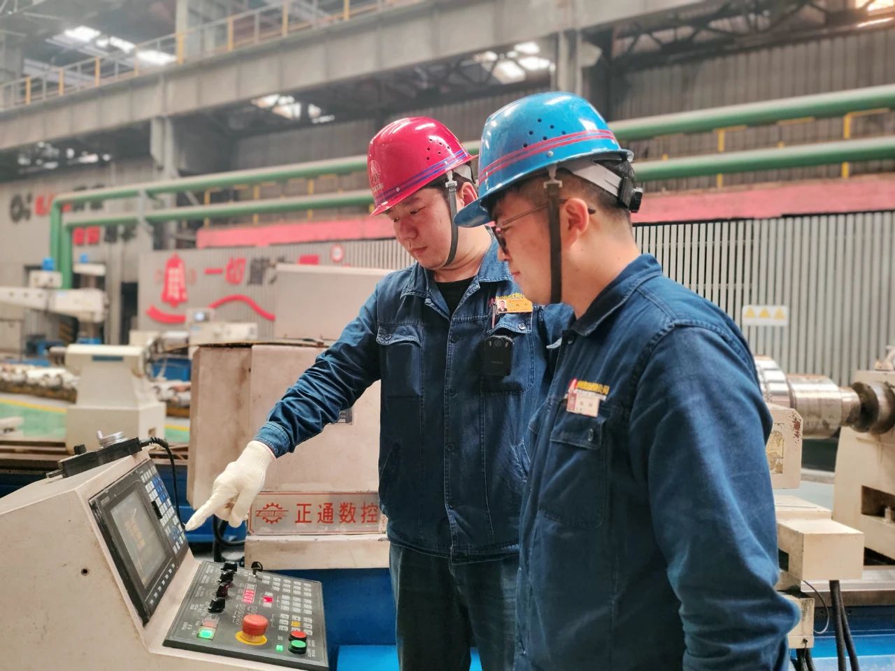 蓄勢(shì)待發(fā) 滿弓姿態(tài)構(gòu)筑安全“新穹頂” 蓄勢(shì)待發(fā) 滿弓姿態(tài)構(gòu)筑安全“新穹頂”