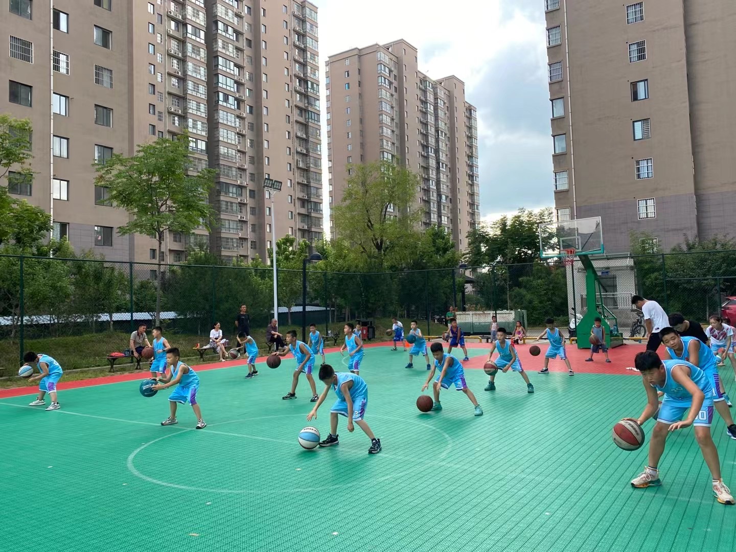 用心用情用力 繪就民生幸福畫卷 用心用情用力 繪就民生幸福畫卷