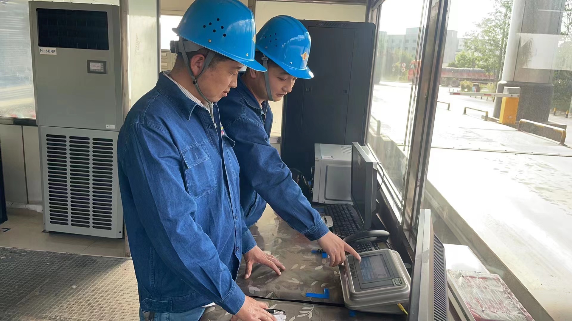 安全生產就是認真對待“每一次” 安全生產就是認真對待“每一次”