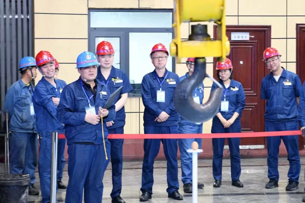 圍繞中心促發(fā)展 情系職工展未來 圍繞中心促發(fā)展 情系職工展未來