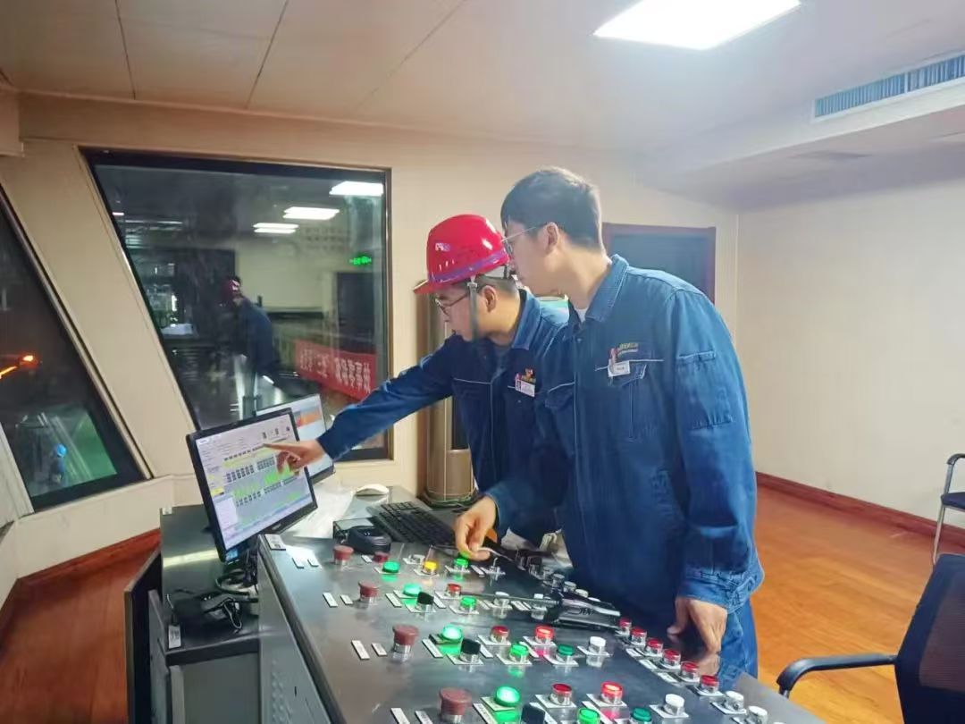 “黨建紅”賦能“鋼鐵藍” 解鎖升級改造新密碼 “黨建紅”賦能“鋼鐵藍” 解鎖升級改造新密碼