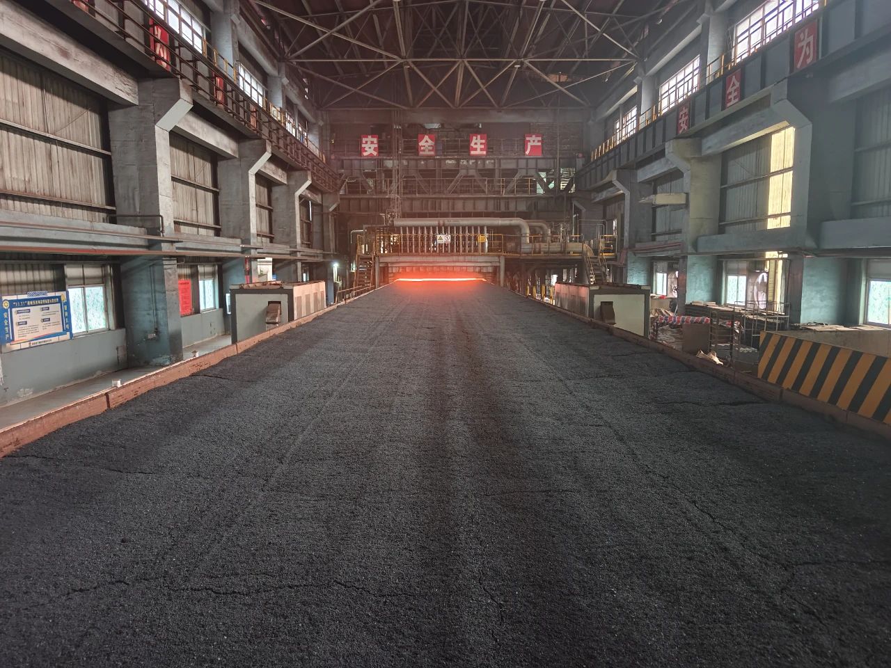 龍鋼公司450㎡燒結機系統檢修完美收官 龍鋼公司450㎡燒結機系統檢修完美收官