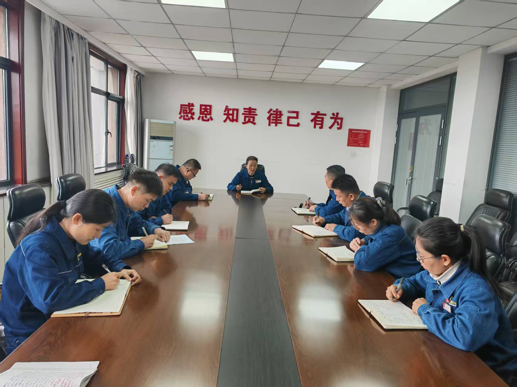 鍛造忠誠(chéng)擔(dān)當(dāng)“硬脊梁” 淬煉監(jiān)督執(zhí)紀(jì)“護(hù)航劍” 鍛造忠誠(chéng)擔(dān)當(dāng)“硬脊梁” 淬煉監(jiān)督執(zhí)紀(jì)“護(hù)航劍”